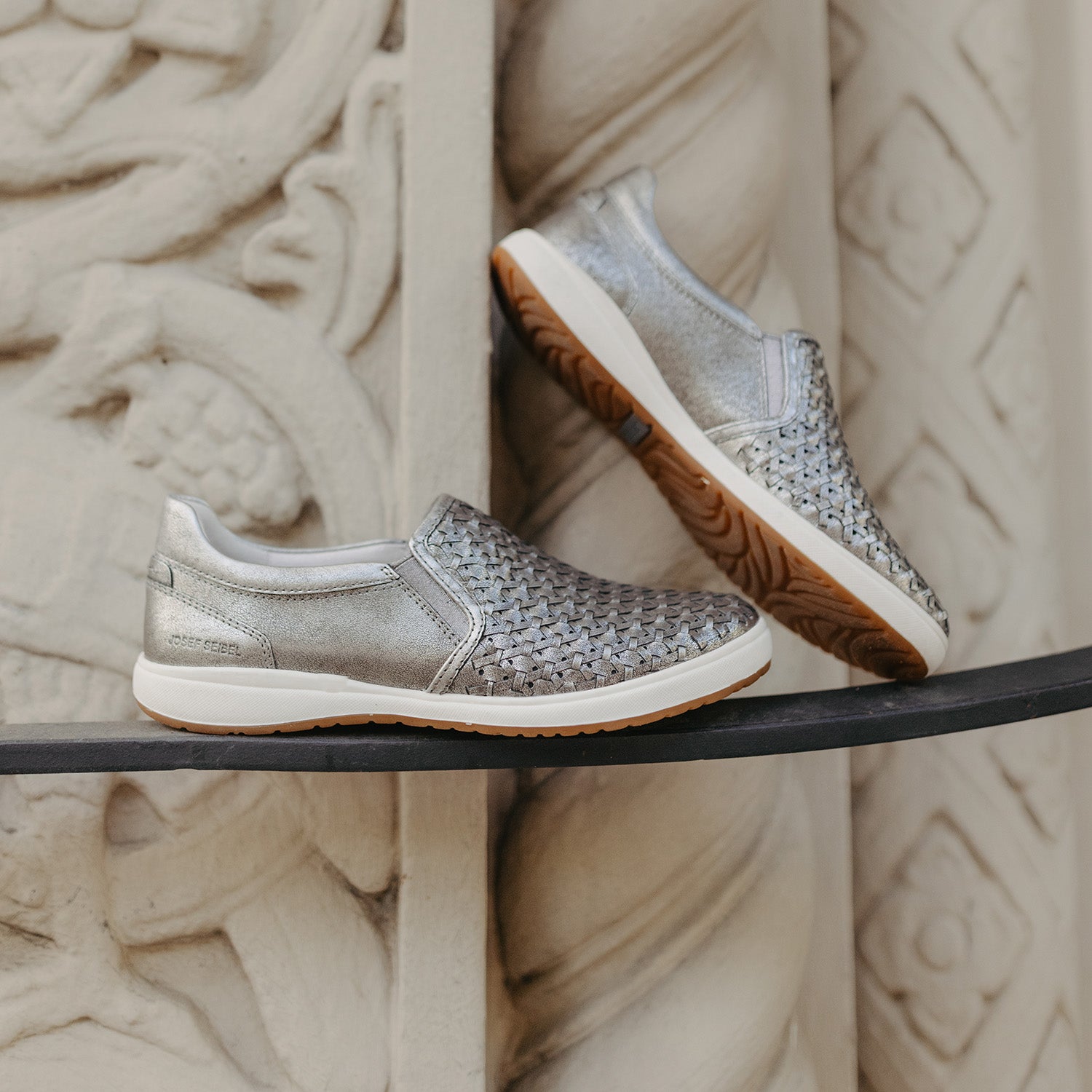 Caren 72 - Women's Sneaker | Josef Seibel
