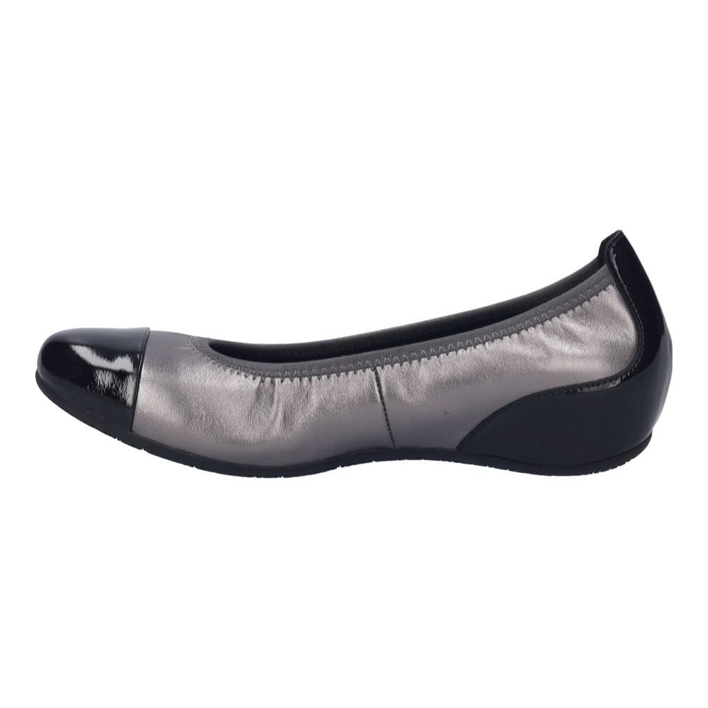 Florina 01 - Women's Flat | Josef Seibel
