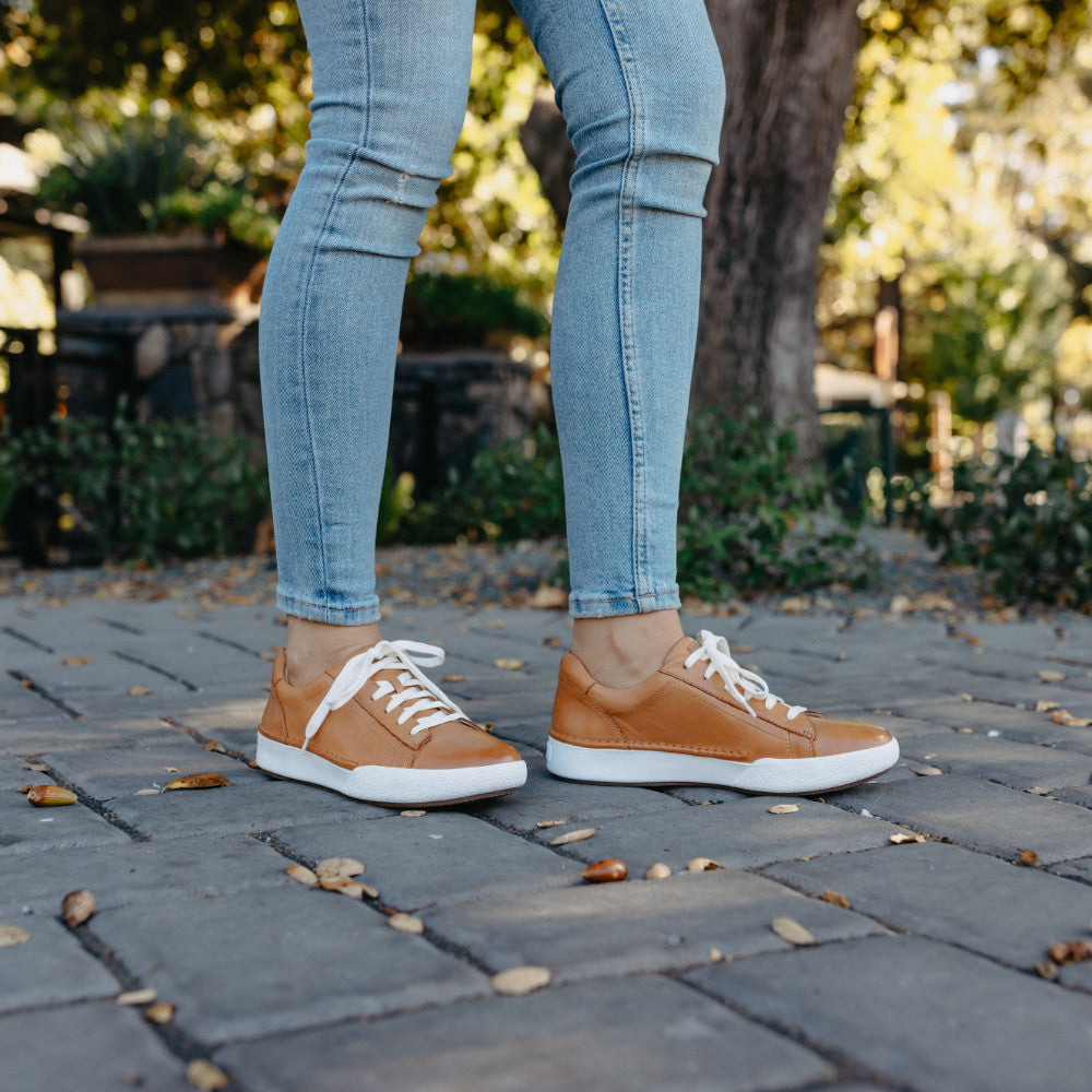 Claire 01 - Women's Sneaker | Josef Seibel