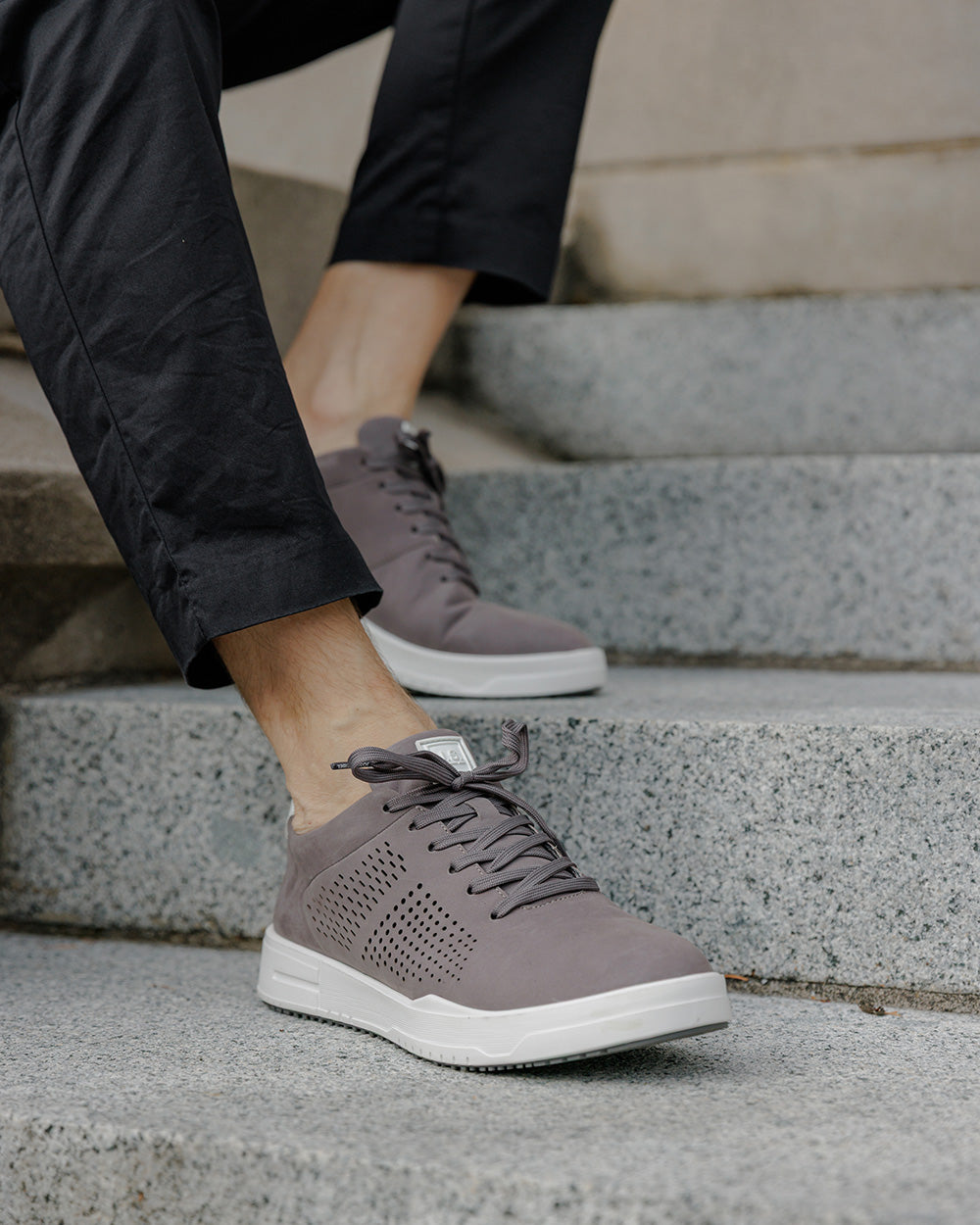 Donovan 01 - Men's Leather Sneaker | JOSEF SEIBEL USA