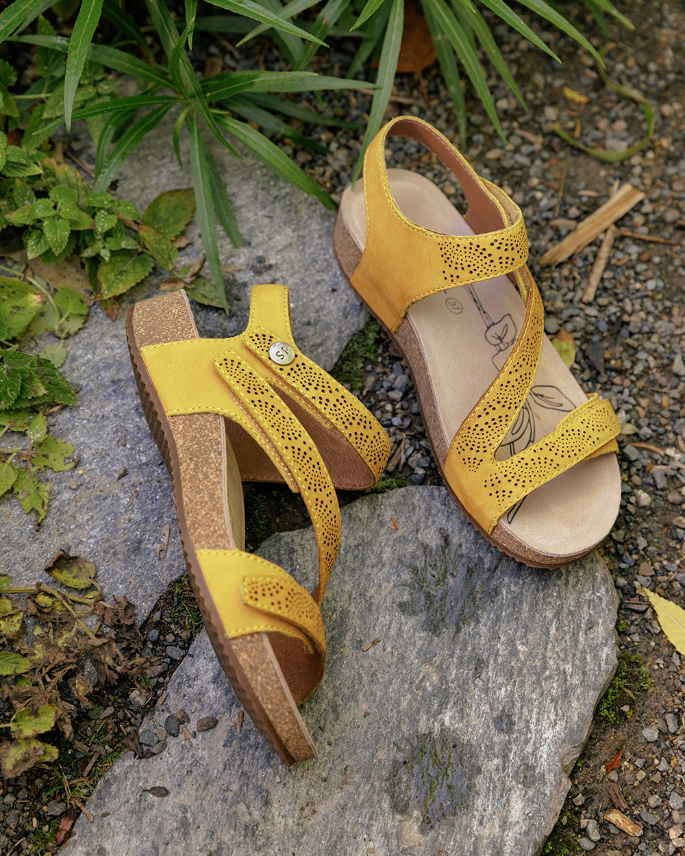 Tonga 78 | Women's Adjustable Nubuck Leather Comfort Sandal