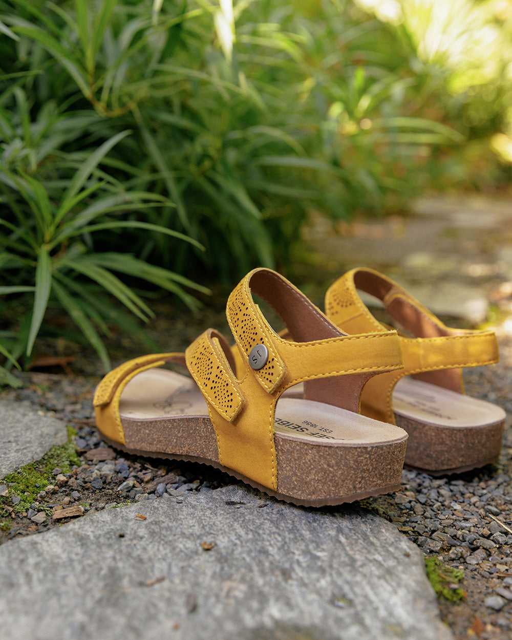 Tonga 78 | Women's Adjustable Nubuck Leather Comfort Sandal