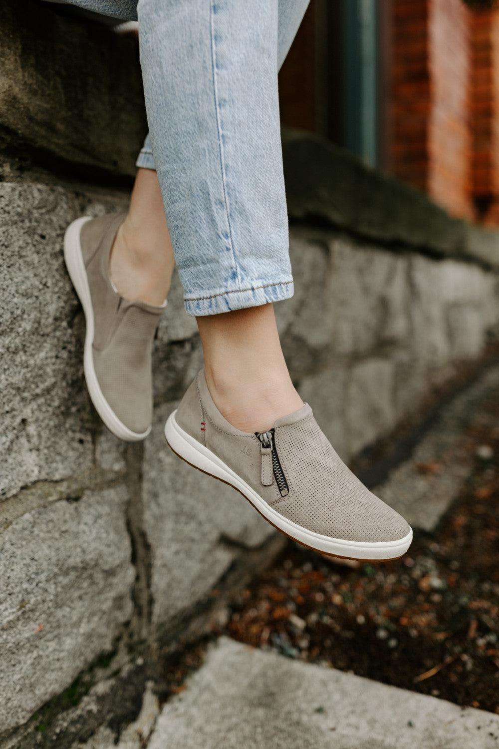 Caren 22 - Women's Sneaker | Josef Seibel USA
